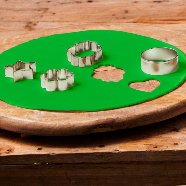 FunCakes Ausgerollte Fondantdecke - Spring Green – Bild 3